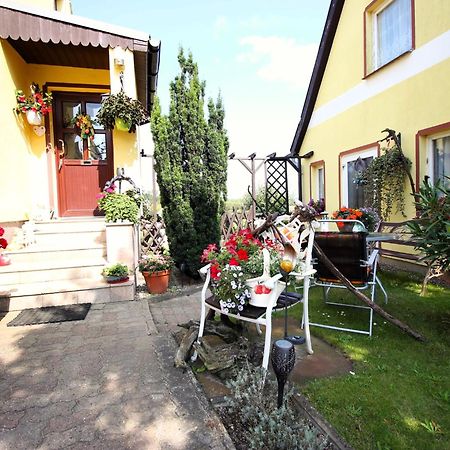 Ferienwohnung Familie Schmidt Bergen Auf Rugen Buitenkant foto